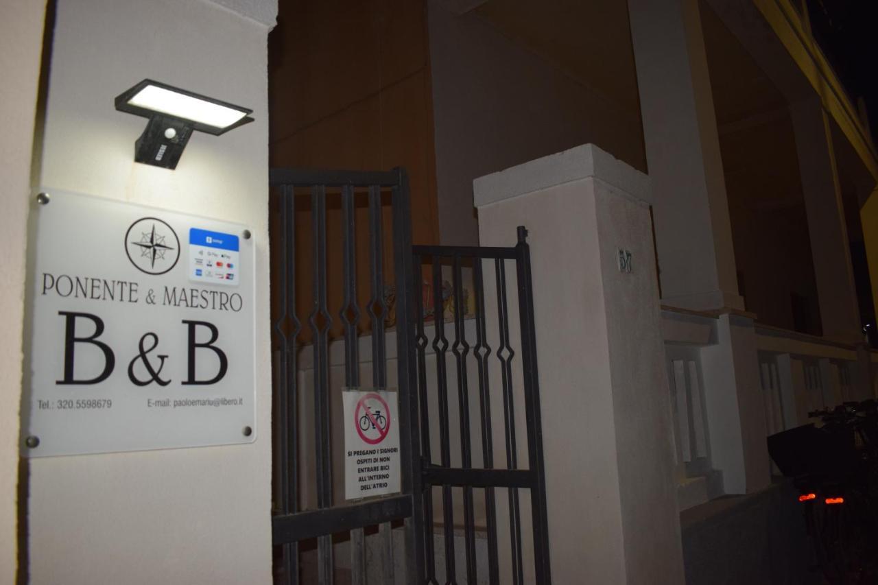 Ponente & Maestro Rooms ฟาวีญานา ภายนอก รูปภาพ